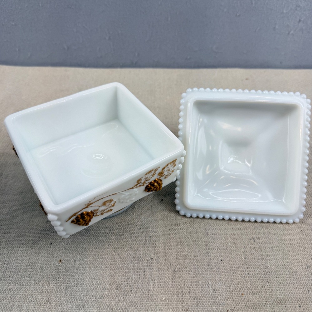 VTG Westmoreland Milk Glass Beaded Grape Square Candy Dish Gold Trim - Picture 4 of 10